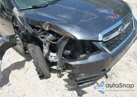 2018 Subaru Forester 2.5I Premium z USA, uszkodzony, nr VIN JF2SJAEC4JH480661